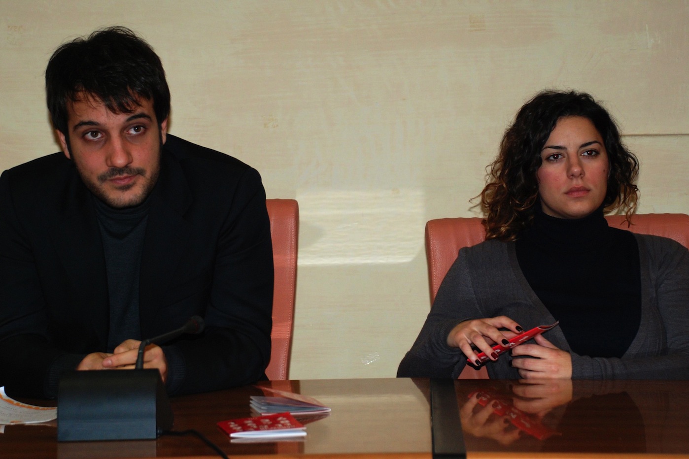 l'assessore Francesco Romizi in conferenza stampa